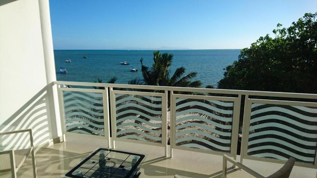 Diamond Plaza Hotel Grand Anse  Esterno foto