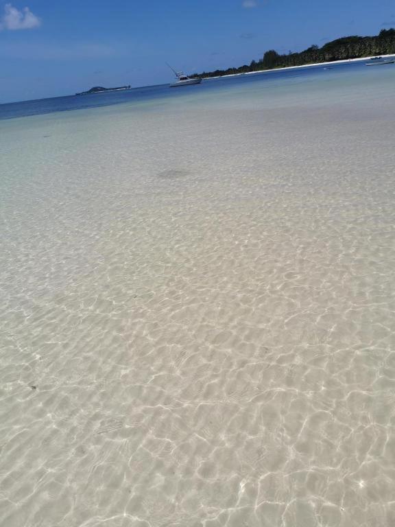 Diamond Plaza Hotel Grand Anse  Esterno foto