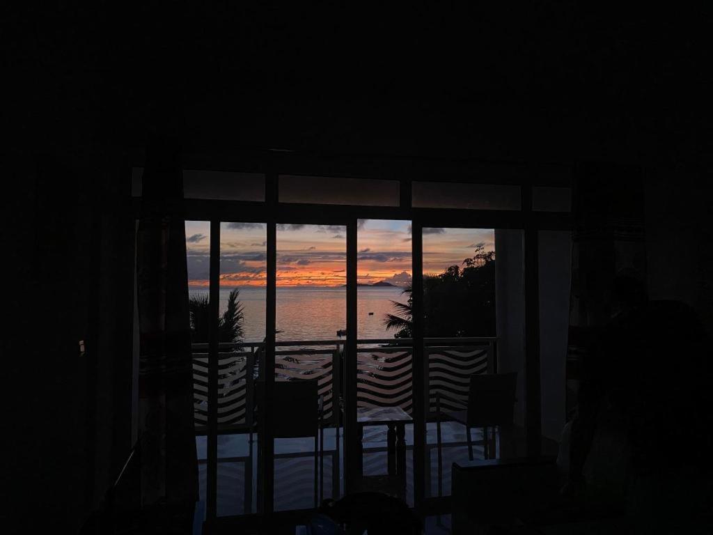 Diamond Plaza Hotel Grand Anse  Esterno foto