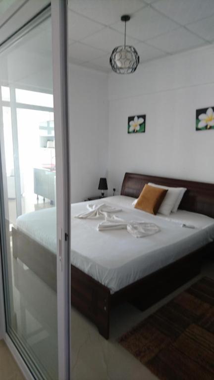Diamond Plaza Hotel Grand Anse  Esterno foto