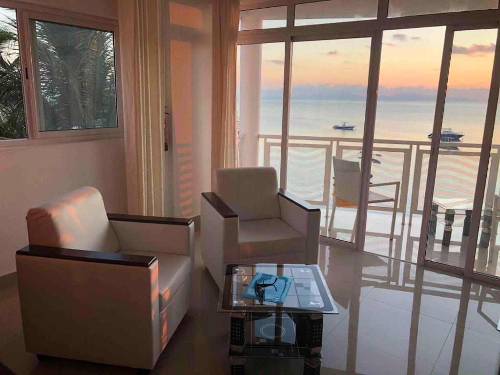 Diamond Plaza Hotel Grand Anse  Esterno foto