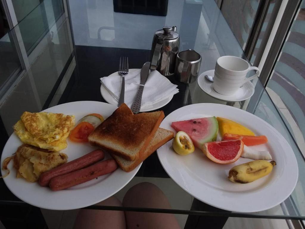 Diamond Plaza Hotel Grand Anse  Esterno foto